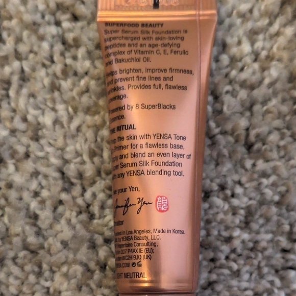 Super Serum Silk Foundation - Gold - Picture 4 of 4